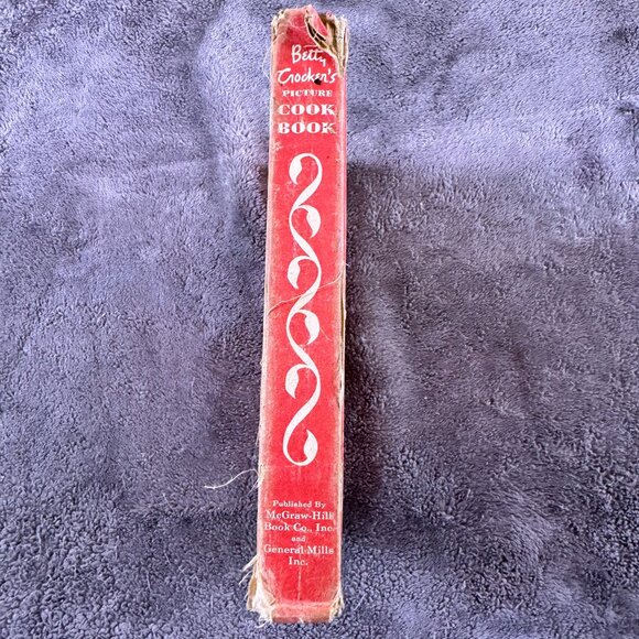 1951 Betty Crocker Picture Cookbook First Edition - Picture 2 of 6
